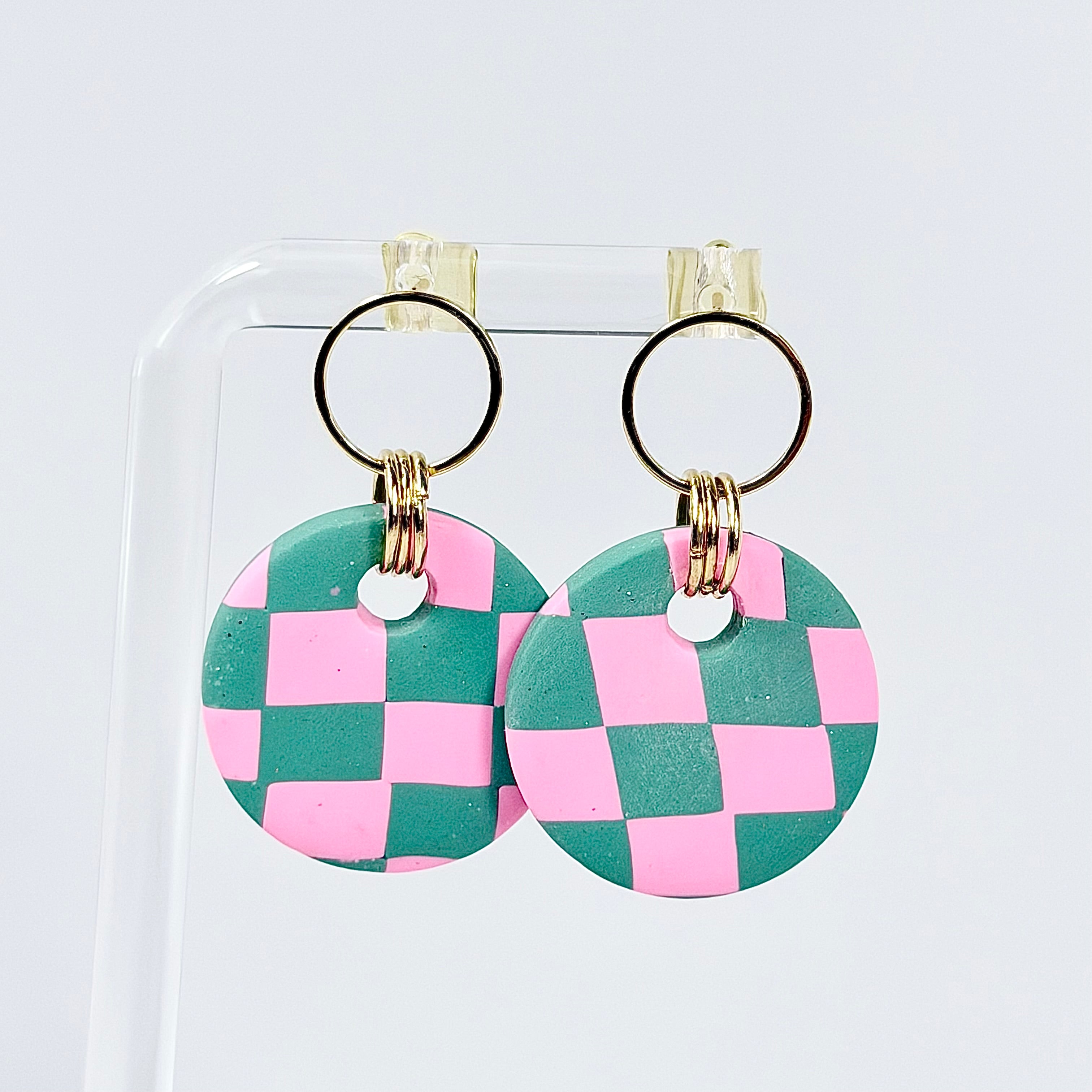 Margot Dangles