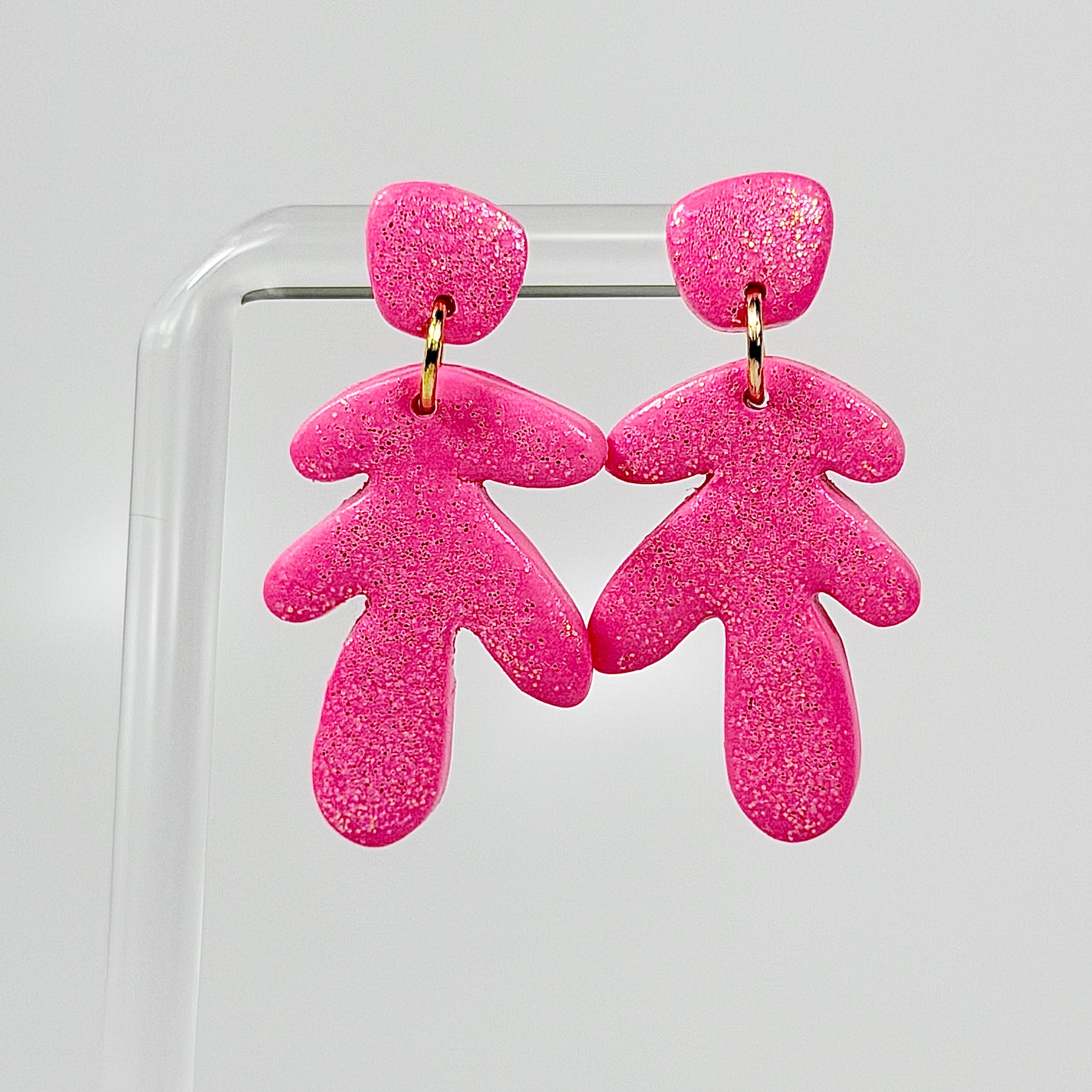Tara Dangles