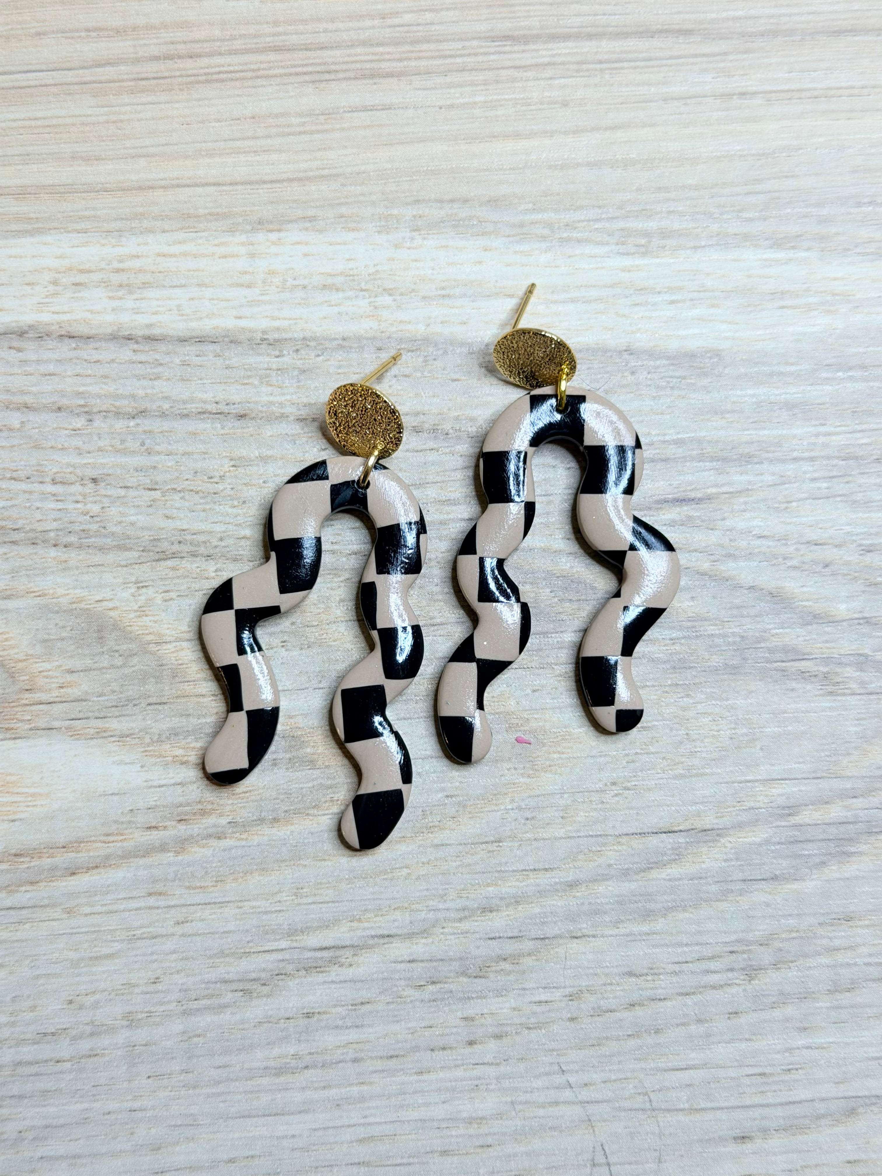 Sloane Wavy Dangles